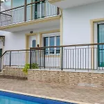Mitzelos Villa