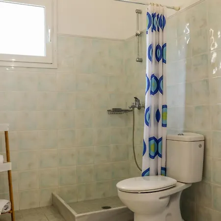 Vila Mitzelos *