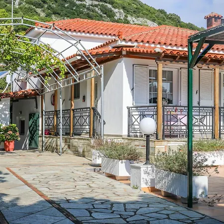 Vila Mitzelos Moni Evaggelistrias