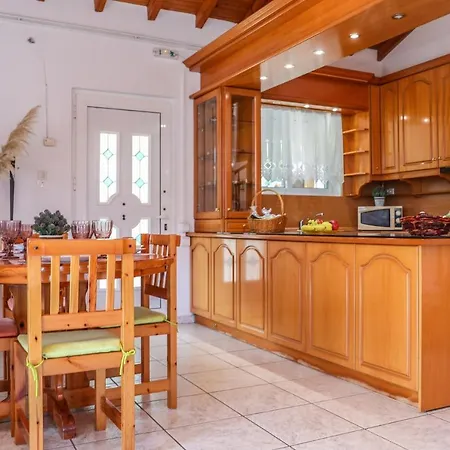 Mitzelos Villa Moni Evaggelistrias